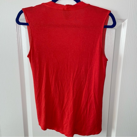 2B BEBE SLEEVELESS PLUNGING CROSSOVER Wrap Red Top Size Small - Picture 5 of 7